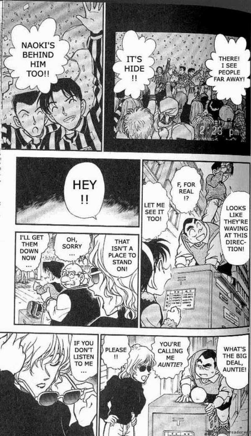 Detective Conan Chapter 366 Page 4