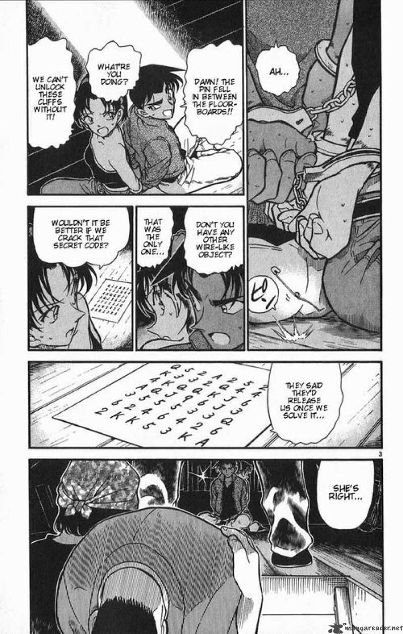 Detective Conan Chapter 390 Page 3