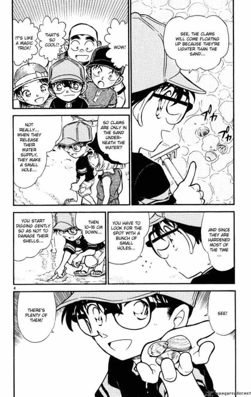 Detective Conan Chapter 525 Page 4