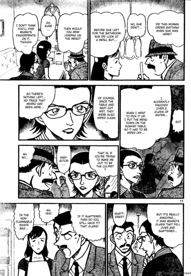 Detective Conan Chapter 697 Page 11