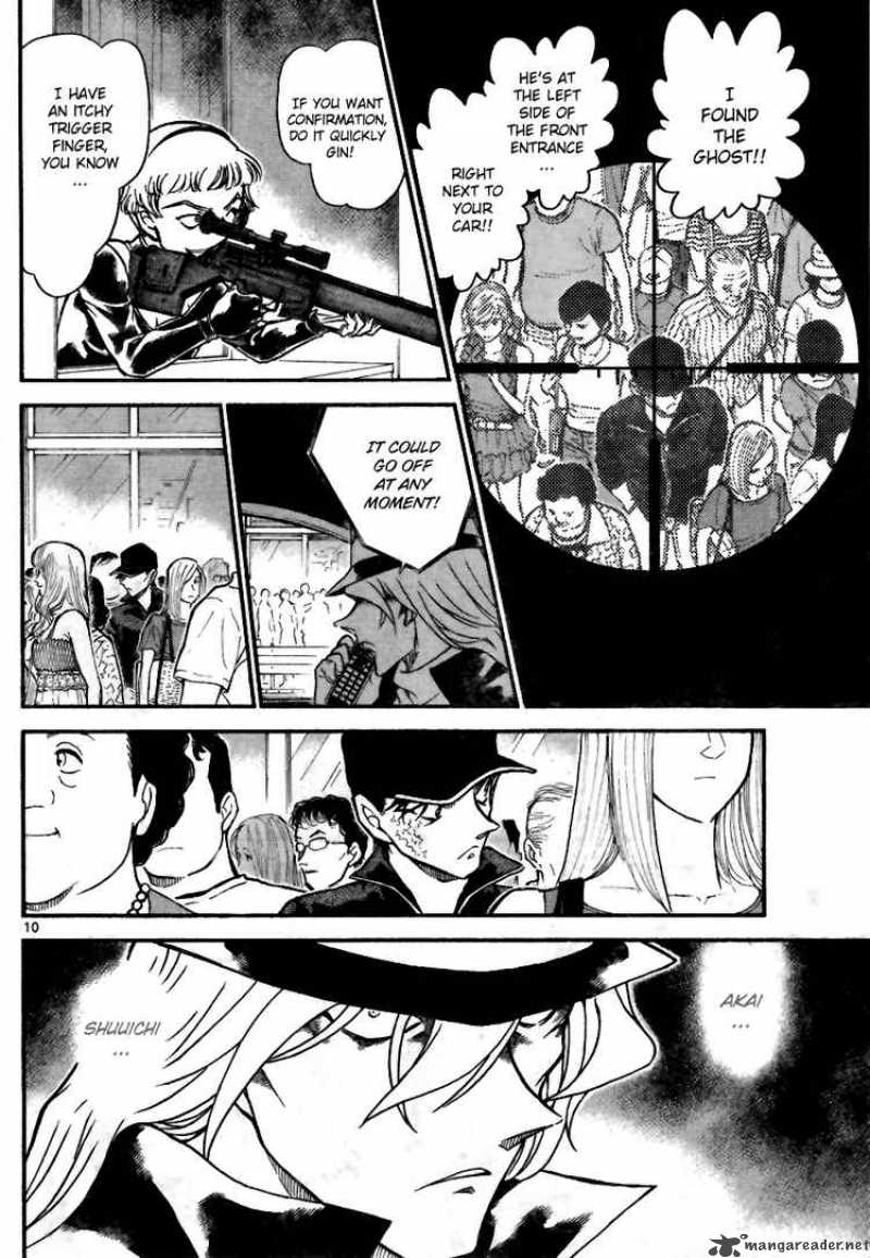 Detective Conan Chapter 704 Page 10