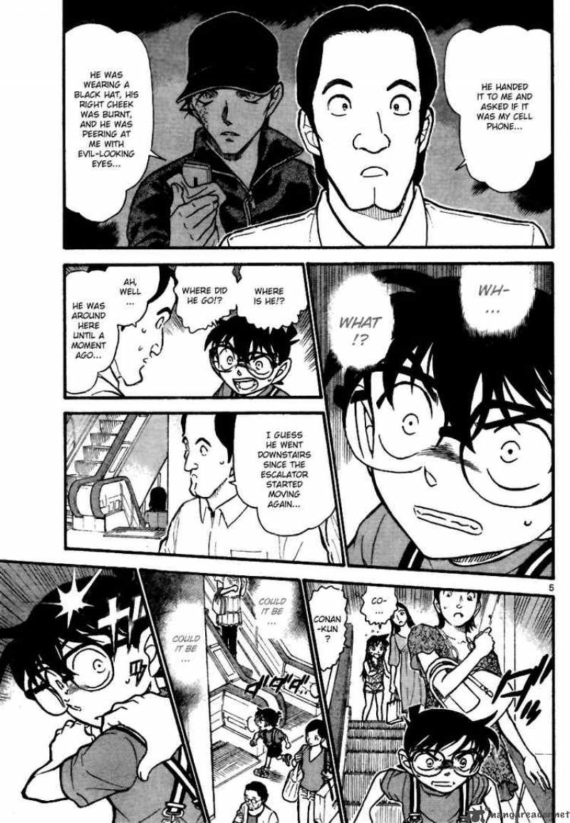 Detective Conan Chapter 704 Page 5