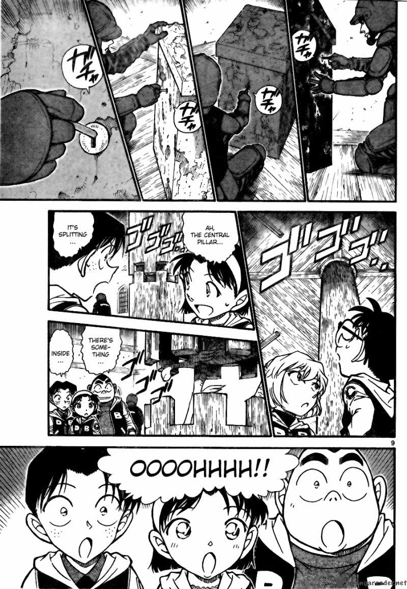 Detective Conan Chapter 712 Page 9
