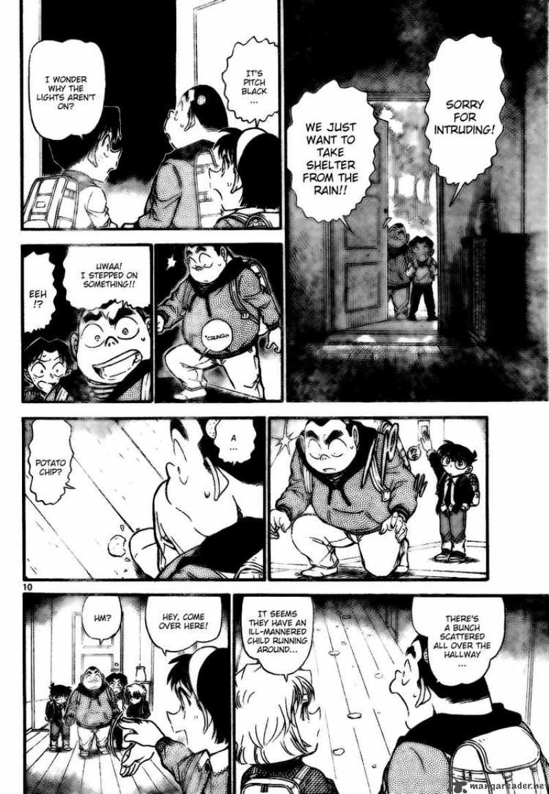 Detective Conan Chapter 728 Page 10